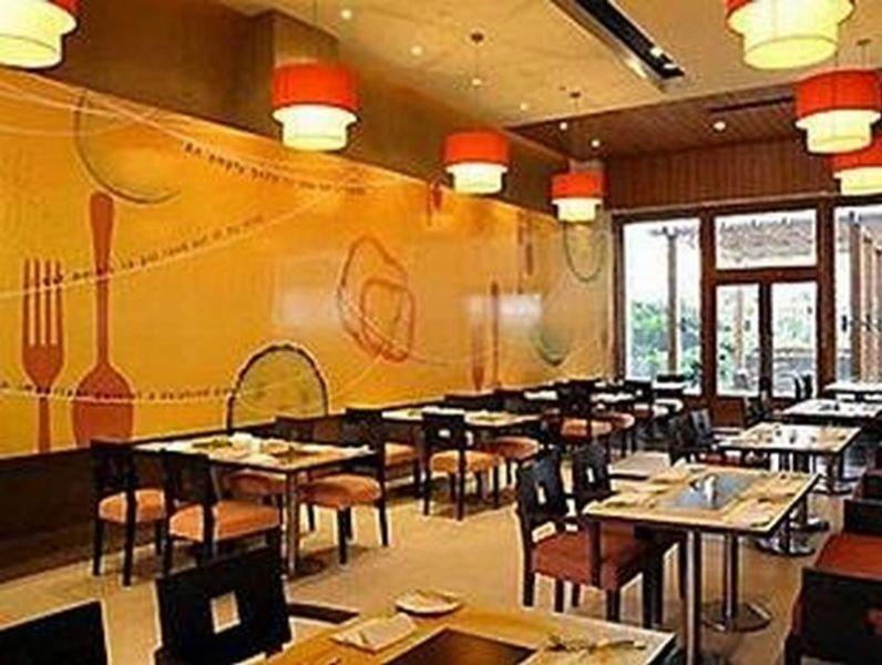 Days Hotel By Wyndham Batangas Exterior photo