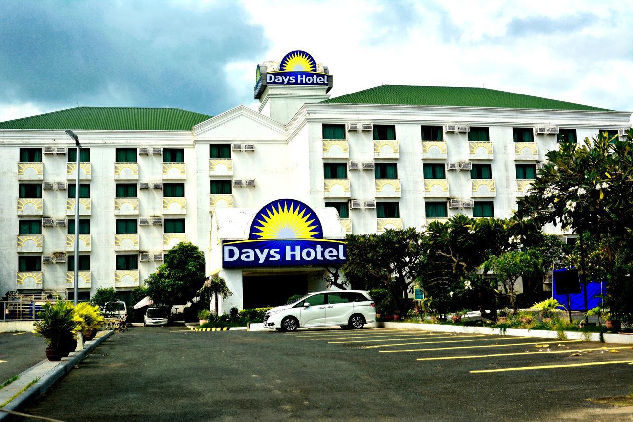 Days Hotel By Wyndham Batangas Exterior photo